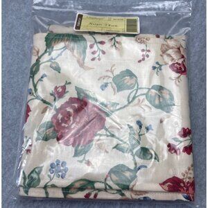 Vintage Longaberger Heirloom Napkins Romantic Rose Garden Print 2 Pack